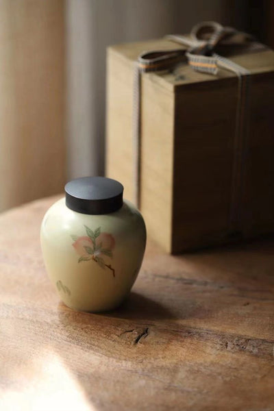 Lidded Tea Caddy Chaire