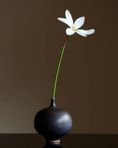 Single Stem Bud Vessel